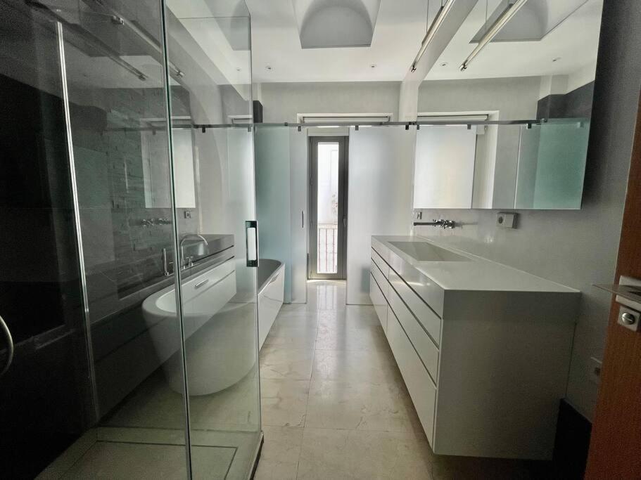 Vakantiehuis Fdez Amazing House By Cathedral And Giralda With Private Pool