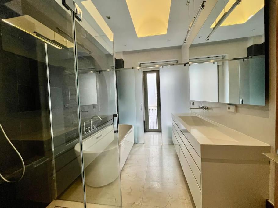 Vakantiehuis Fdez Amazing House By Cathedral And Giralda With Private Pool